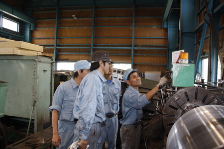 Vol 001 13 06 25 若手のチカラ シニアのチカラ 若手 シニア 武生特殊鋼材株式会社 情報誌 F Act ファクト